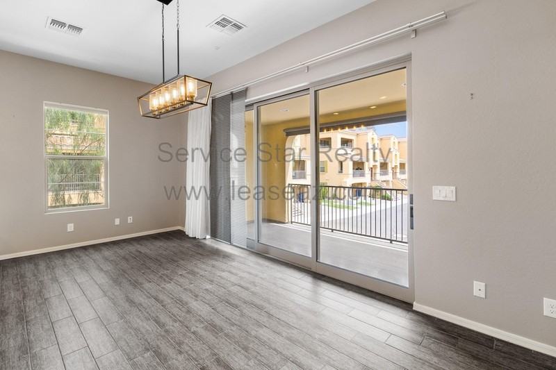 888 N Imperial Pl - Photo 6 of 35