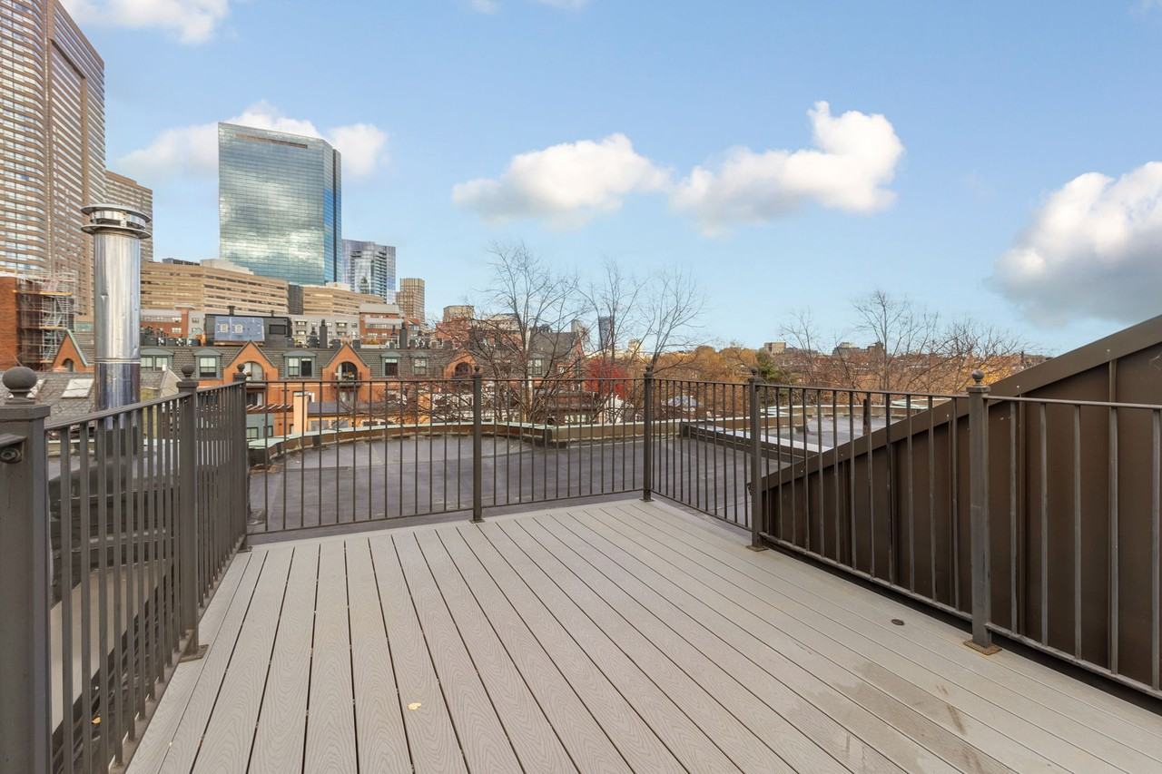 17 Follen St #4 - Photo 4 of 15
