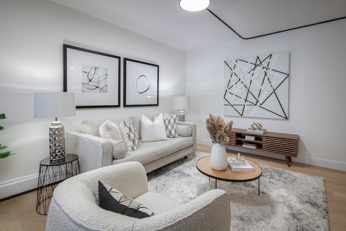 420 Eglinton Ave E #405 - Photo 5 of 29