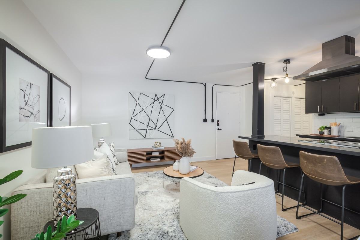 420 Eglinton Ave E #405 - Photo 7 of 29