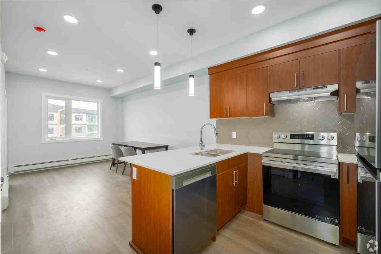 348 Greystone Boulevard - Photo 2 of 11