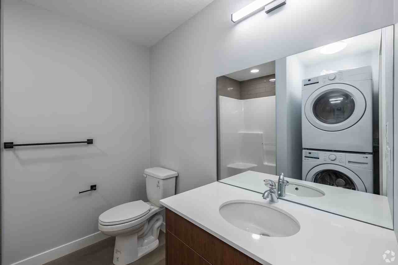 348 Greystone Boulevard - Photo 5 of 11
