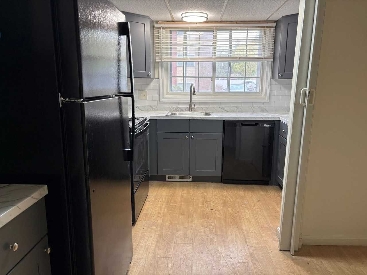 Townhouse Road Apartments - Photo 4 of 16