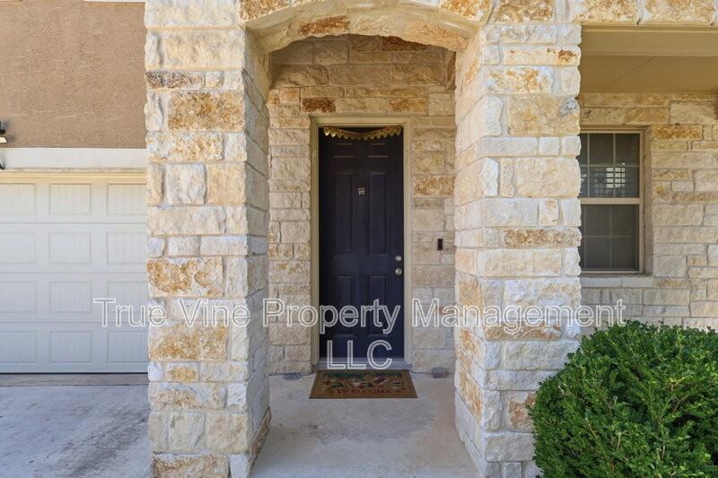 11634 Tribute Oaks - Photo 3 of 35