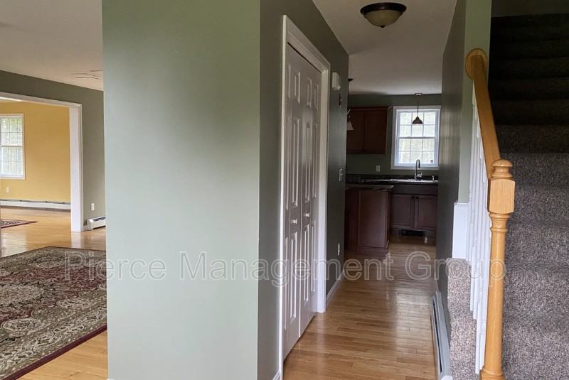 5 Nicholas Way - Photo 2 of 21