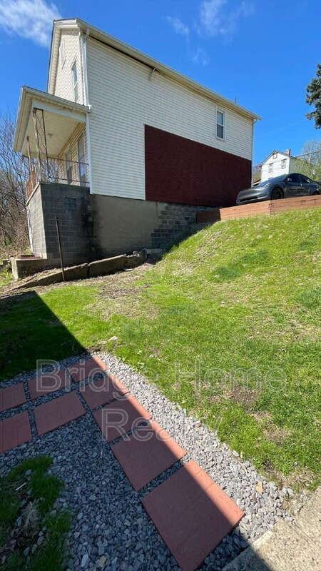 424 W 7th Ave #2 - Photo 3 of 33
