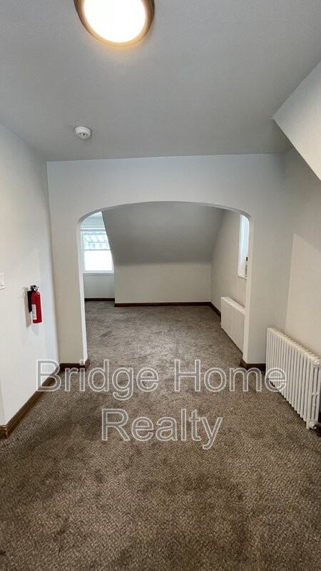 814 Green St #2 - Photo 7 of 31