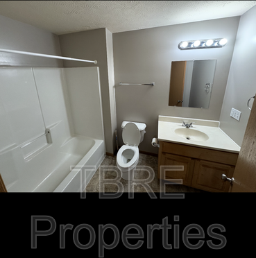 1247 Pike St #1 - Photo 4 of 5