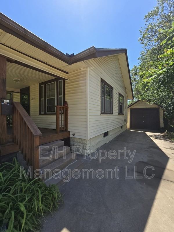 1649 N Payne Ave - Photo 3 of 32