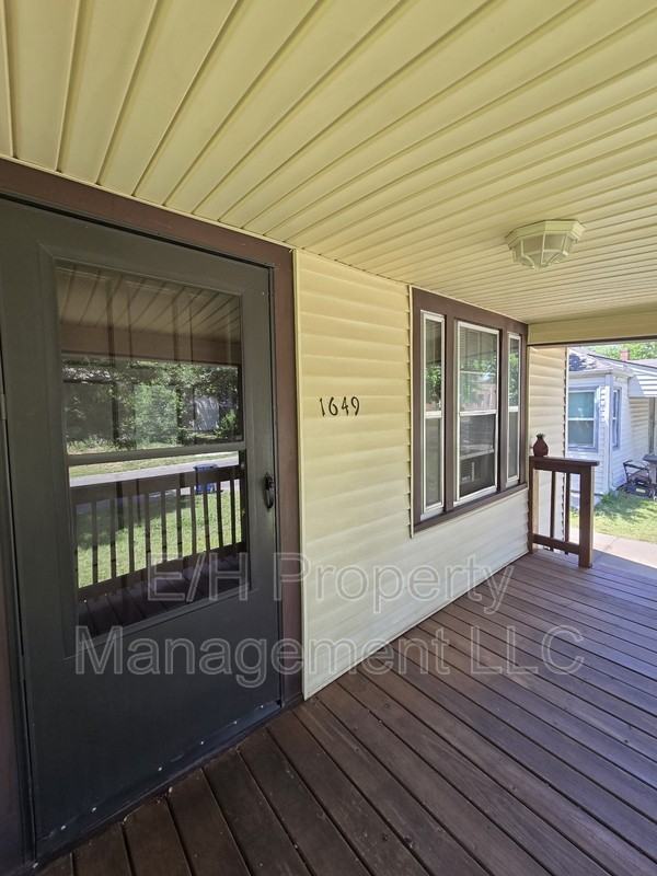 1649 N Payne Ave - Photo 5 of 32