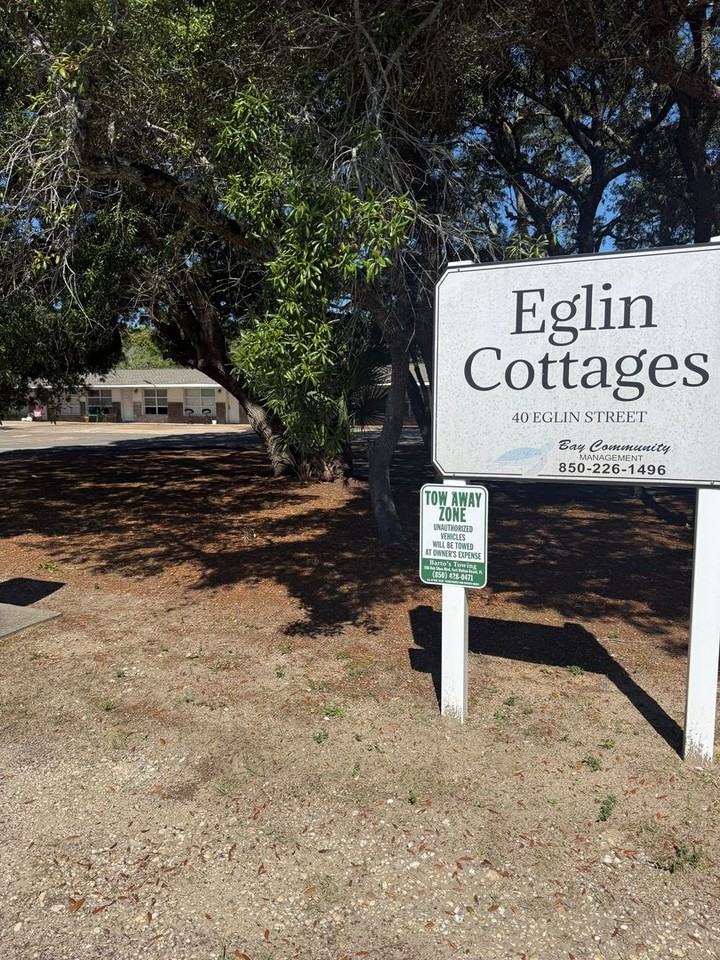 40 Eglin St
