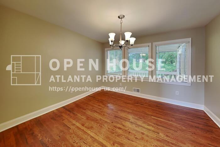 3951 Kensington Dr - Photo 7 of 22