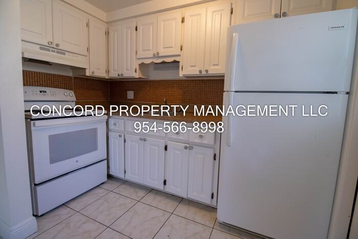 1855 Adams St #30 - Photo 4 of 12