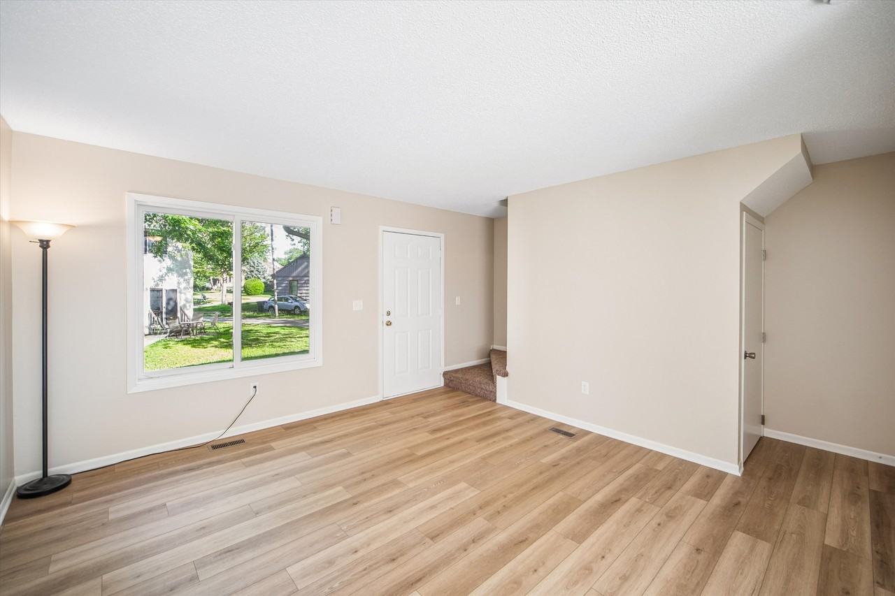 3305 61st St #NA - Photo 2 of 12