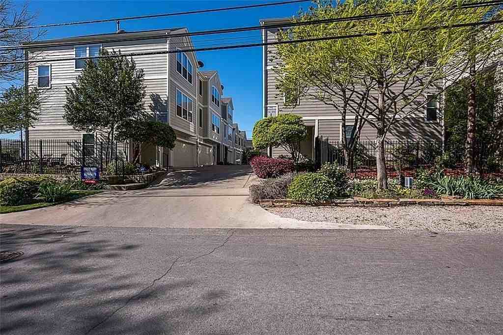 7416 Coronado Ave #18 - Photo 3 of 16