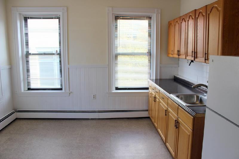 109 Windsor St #4 - Photo 2 of 7