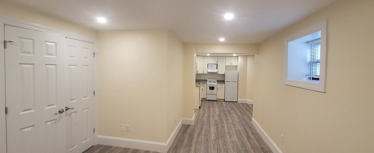 24 Royce Rd #5B - Photo 2 of 4