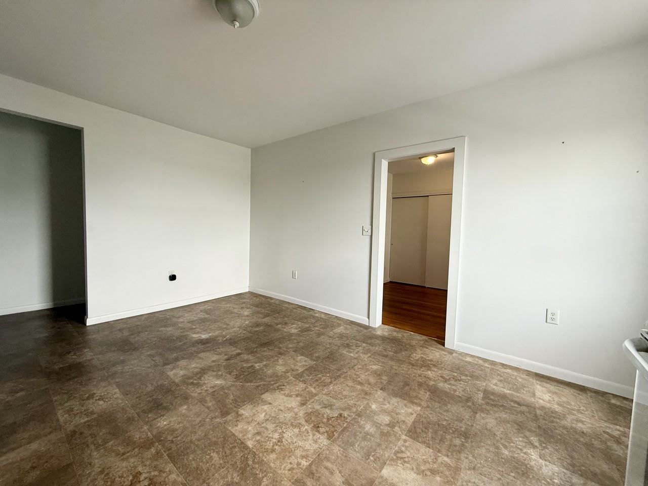 20 Hamilton Ave #20 - Photo 2 of 11