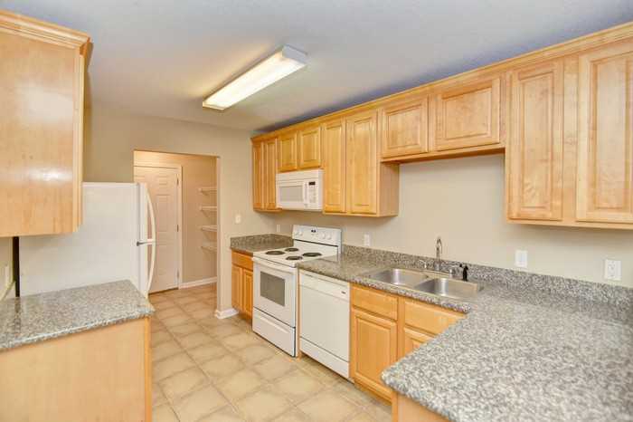 1713 Stevens St #A - Photo 7 of 29