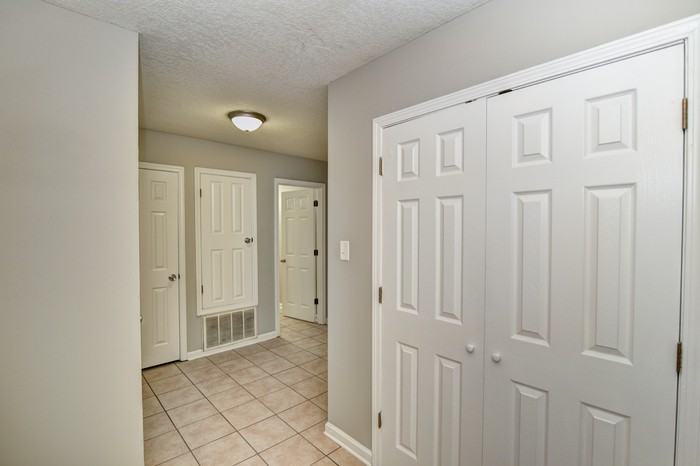 2706 6th Ave #B - Photo 5 of 28