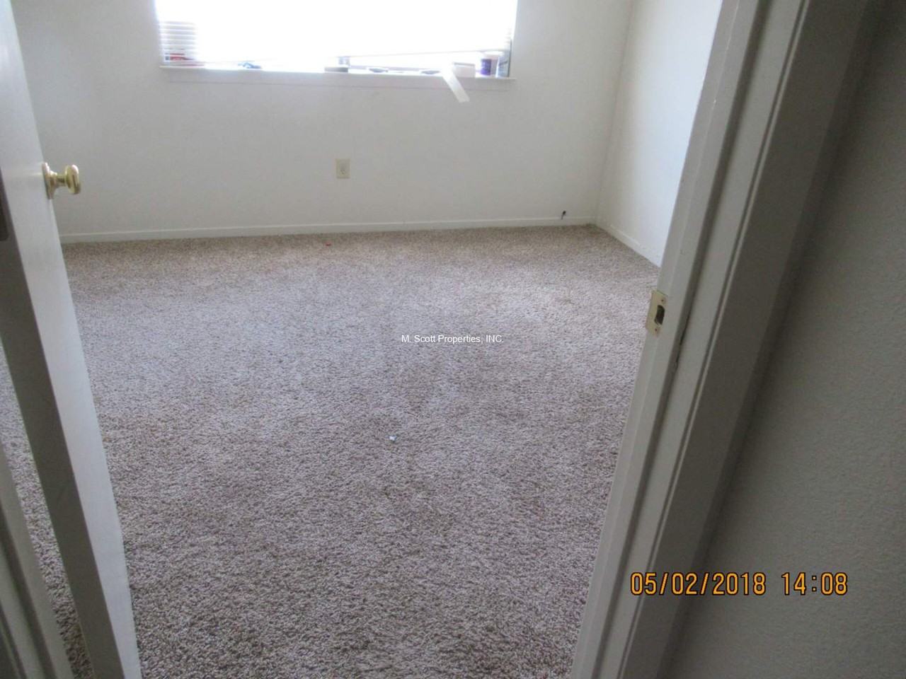 340 Sweetwater Cir #B - Photo 6 of 6