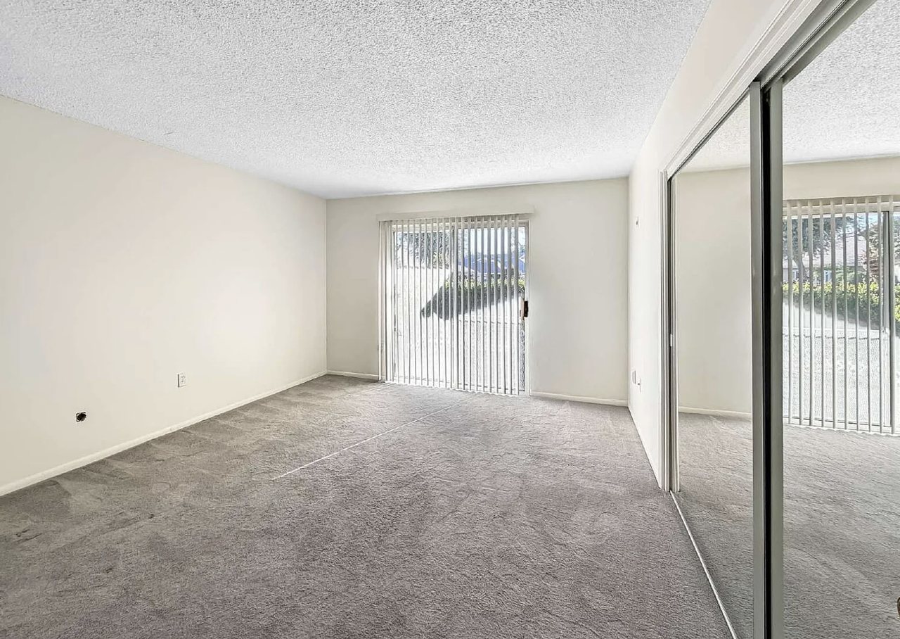 26827 Circle Of The Oaks #NA - Photo 7 of 32