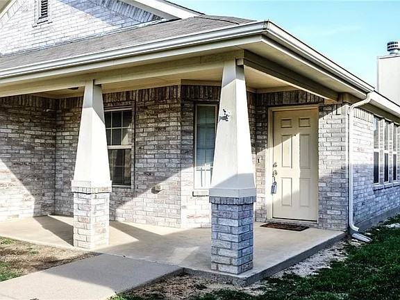 316 Sardius Blvd #NA - Photo 2 of 7
