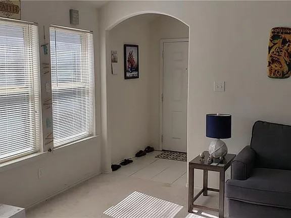 316 Sardius Blvd #NA - Photo 3 of 7