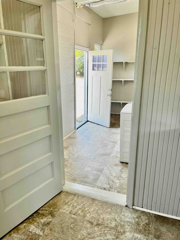 400 N Union St #400 - Photo 5 of 10