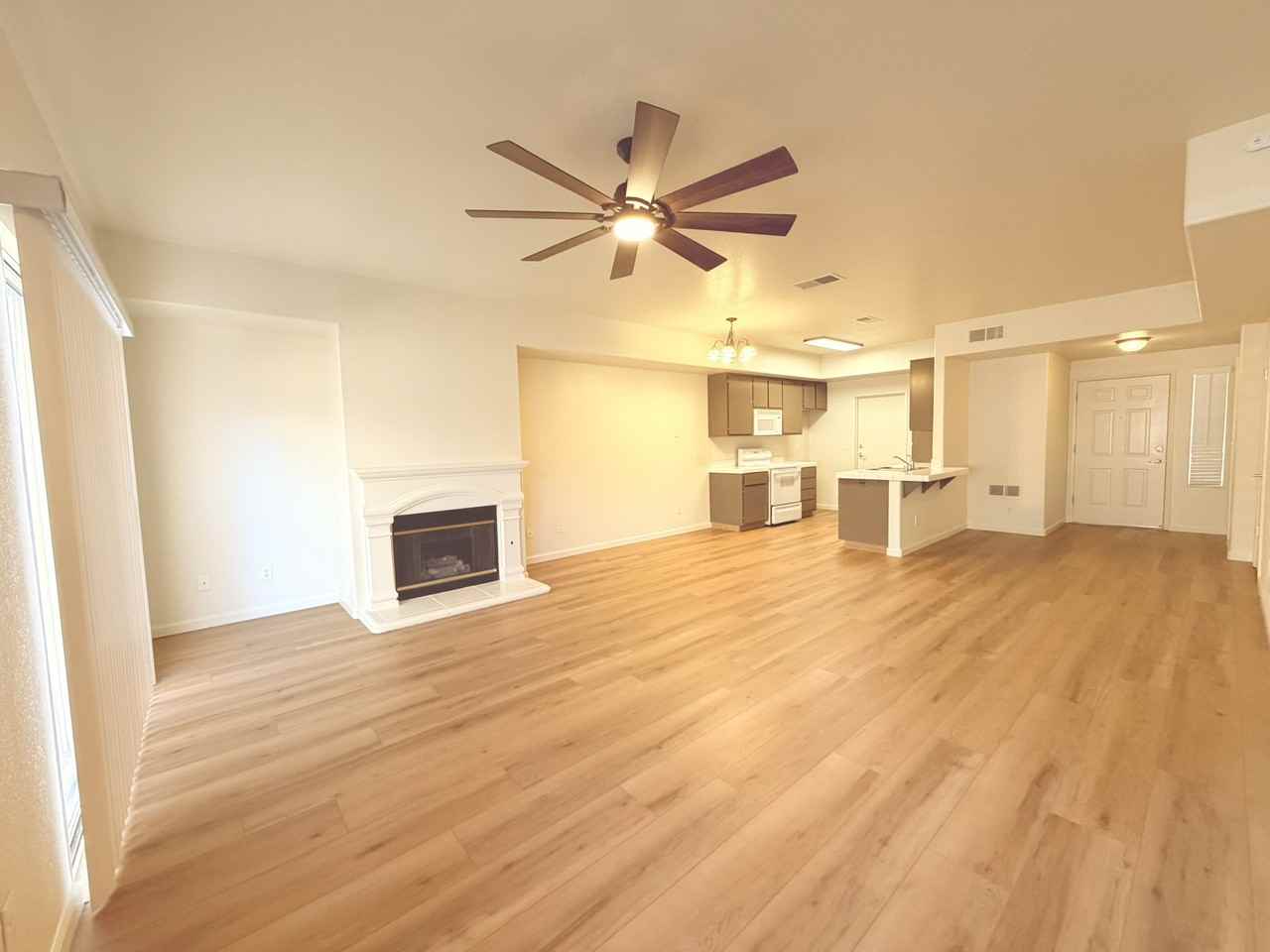 1271 W Spruce Ave #1271 - Photo 2 of 15