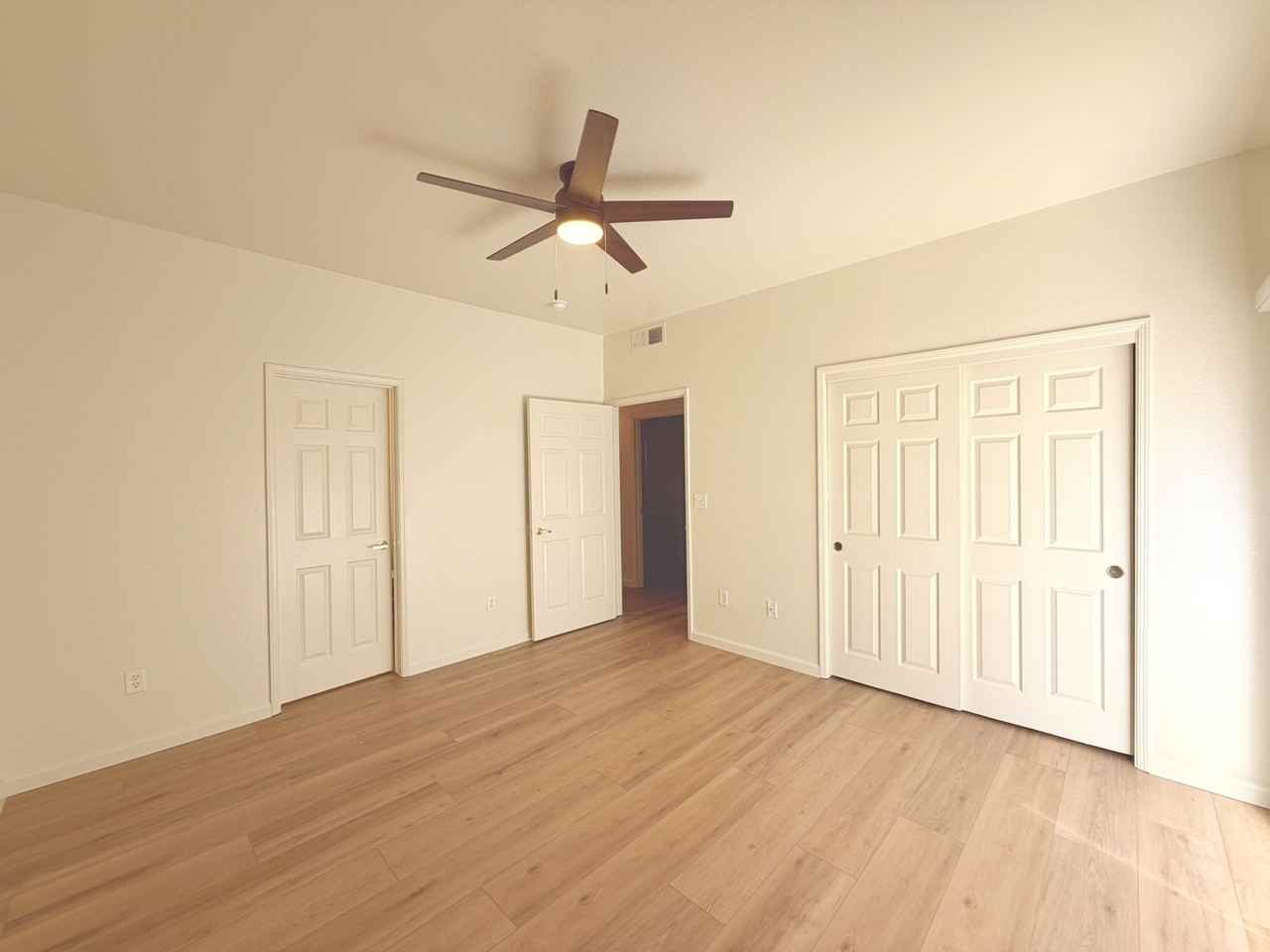 1249 W Spruce Ave #1249 - Photo 5 of 11