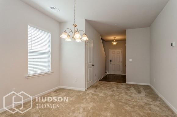 808 Royal Red Ct - Photo 5 of 23