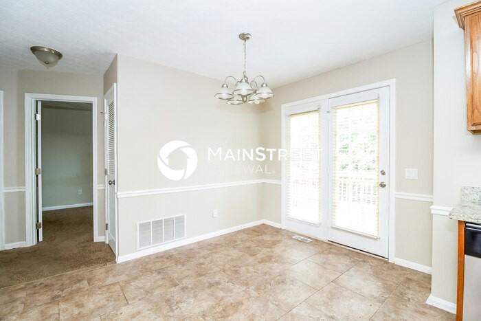 10105 John Ashley Ct - Photo 4 of 15