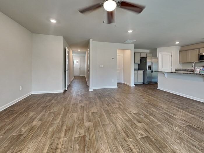 331 Crooked Pine Ct - Photo 6 of 21