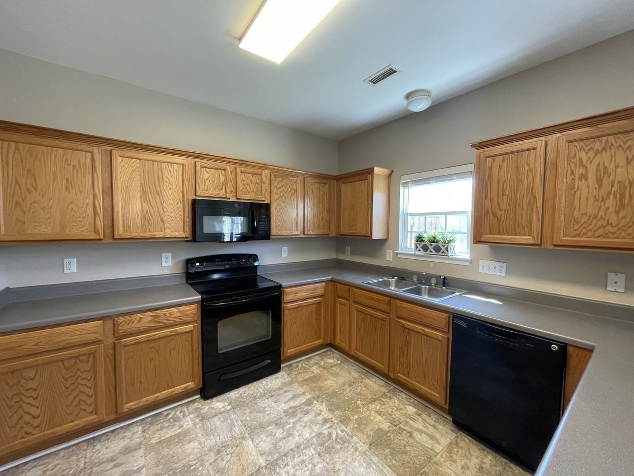 3531 Oneonta Ave #3531 - Photo 6 of 19