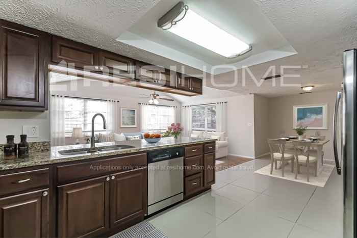 7318 Vienna Ln - Photo 4 of 19