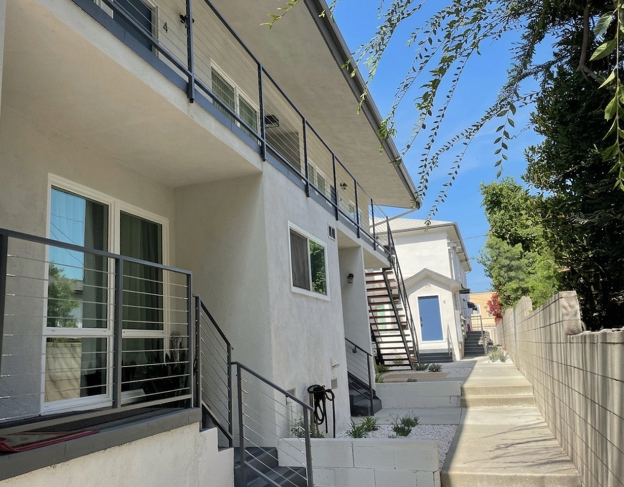 Lyman Place Apartments - Photo 2 of 18