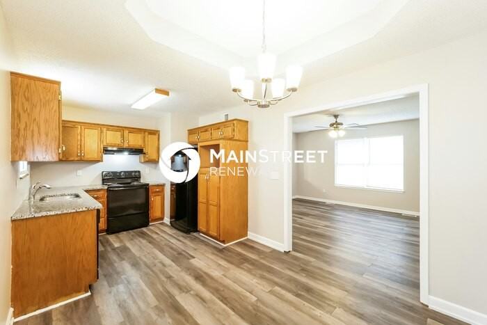 17417 Montgall Dr - Photo 4 of 17