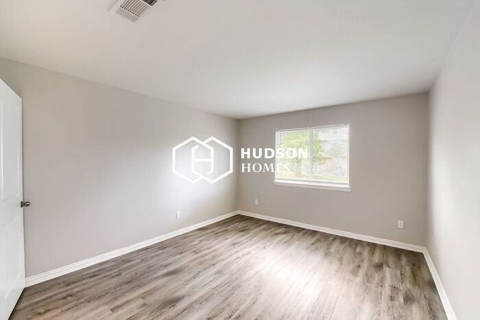 9943 Valley Wind Dr - Photo 7 of 14