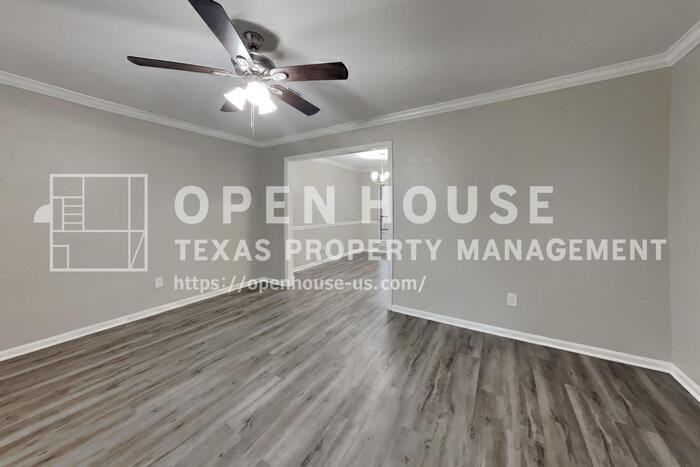 3323 Colonel Court Dr - Photo 5 of 22