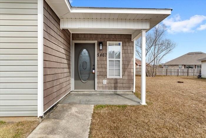 5467 Quail Creek Cir - Photo 4 of 35