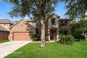 featured image of 26049 Kingshill Dr