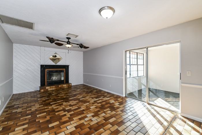 7286 Jonas Rd - Photo 3 of 15