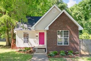 featured image of 1004 W Walnut St #NA