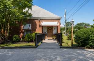 featured image of 738 Liberty St #738