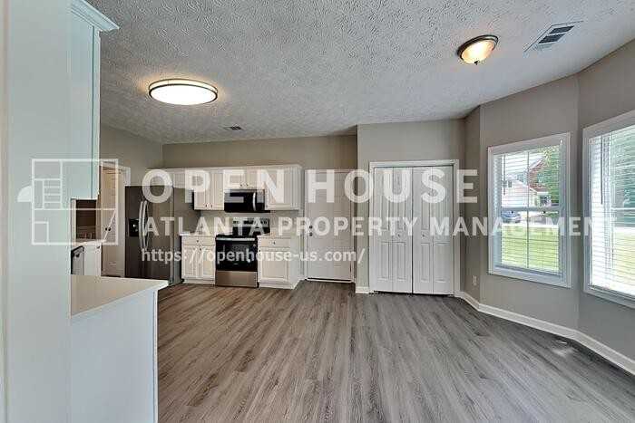 263 Colony Center Dr - Photo 6 of 20