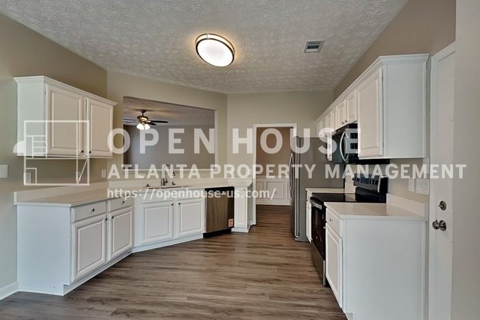 263 Colony Center Dr - Photo 7 of 20