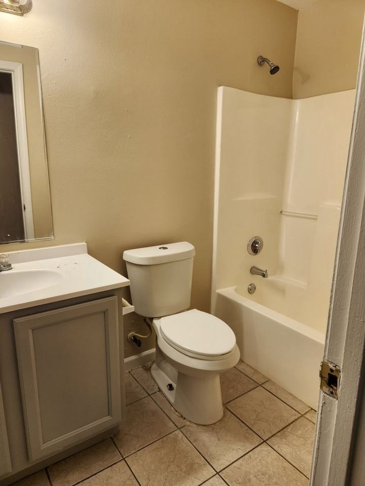 5553 Banyan Ct - Photo 6 of 9