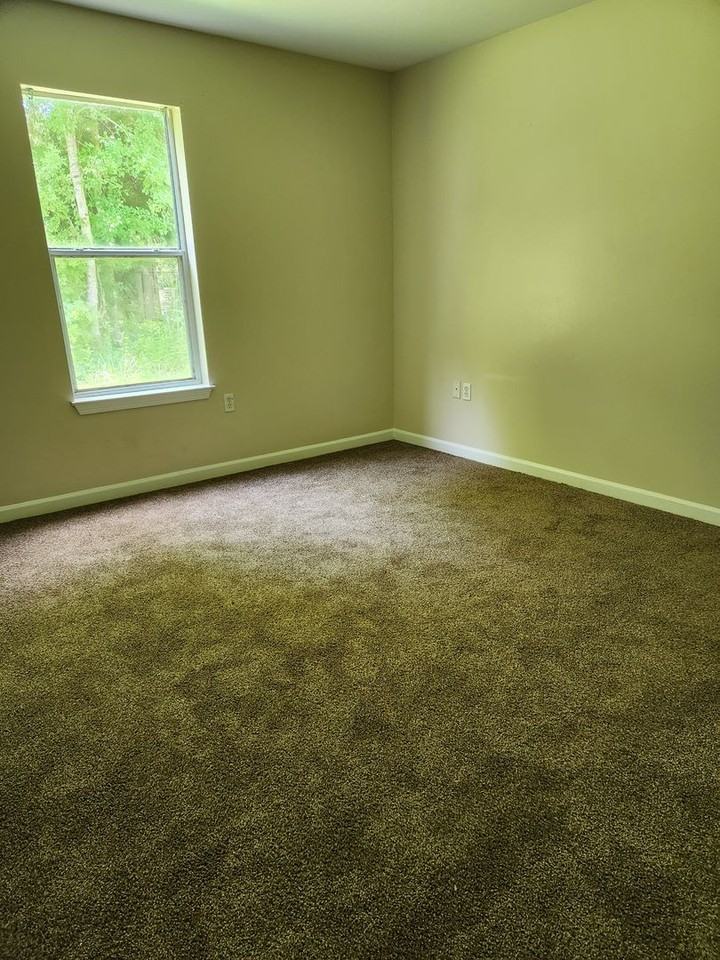 5553 Banyan Ct - Photo 7 of 9