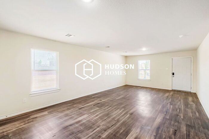 531 44th St - Photo 4 of 14